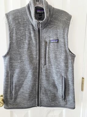 Patagonia Men’s Gray Zip-Up Fleece Vest